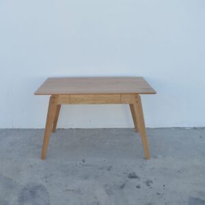 โต๊ะ Working Table